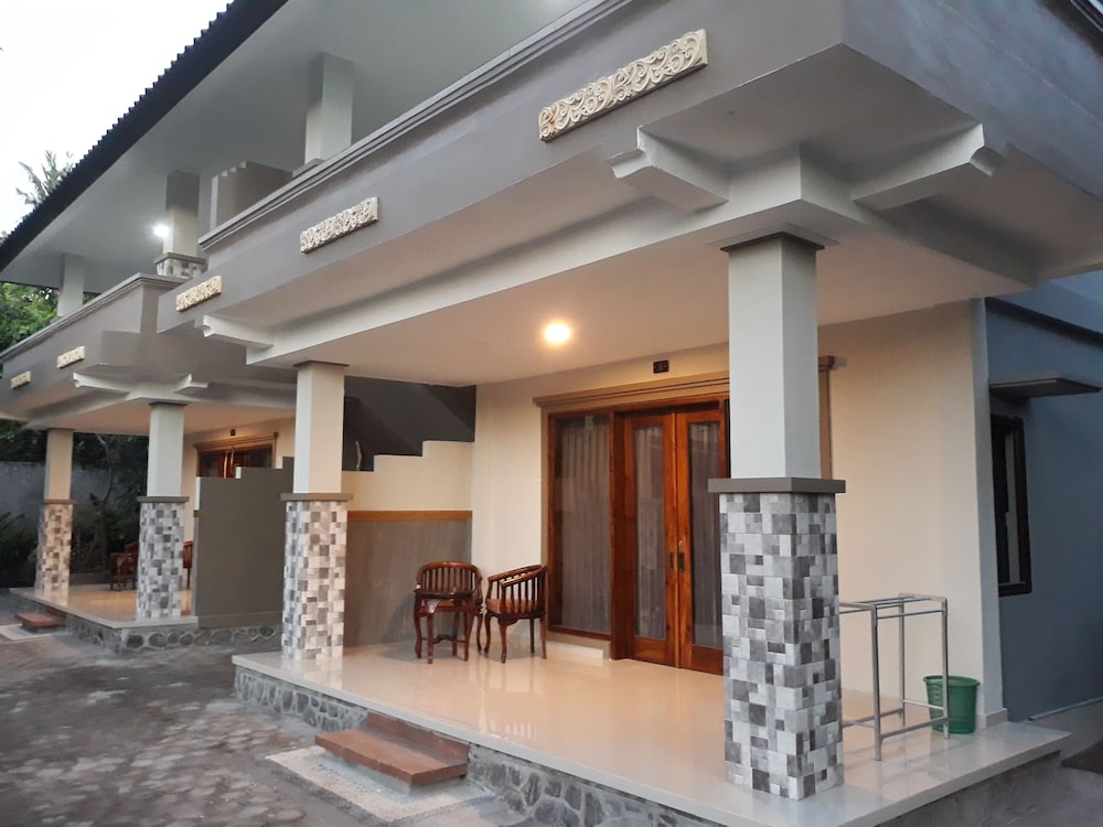 Puri Bali Lovina 5/50