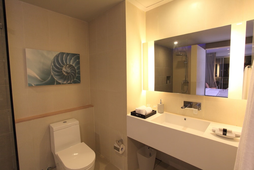 Kalima Resort & Spa Phuket 80/81