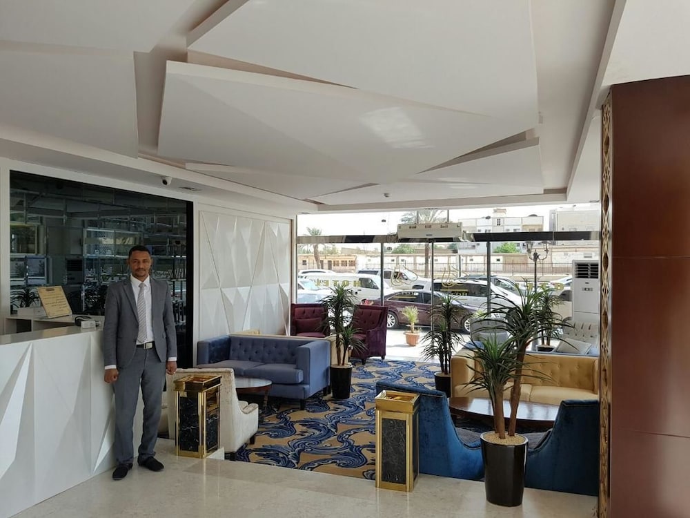 المهيدب الملاذ - فرزداك(Al Muhaidb Residence Al Malaz 7 - Economic) 35/37