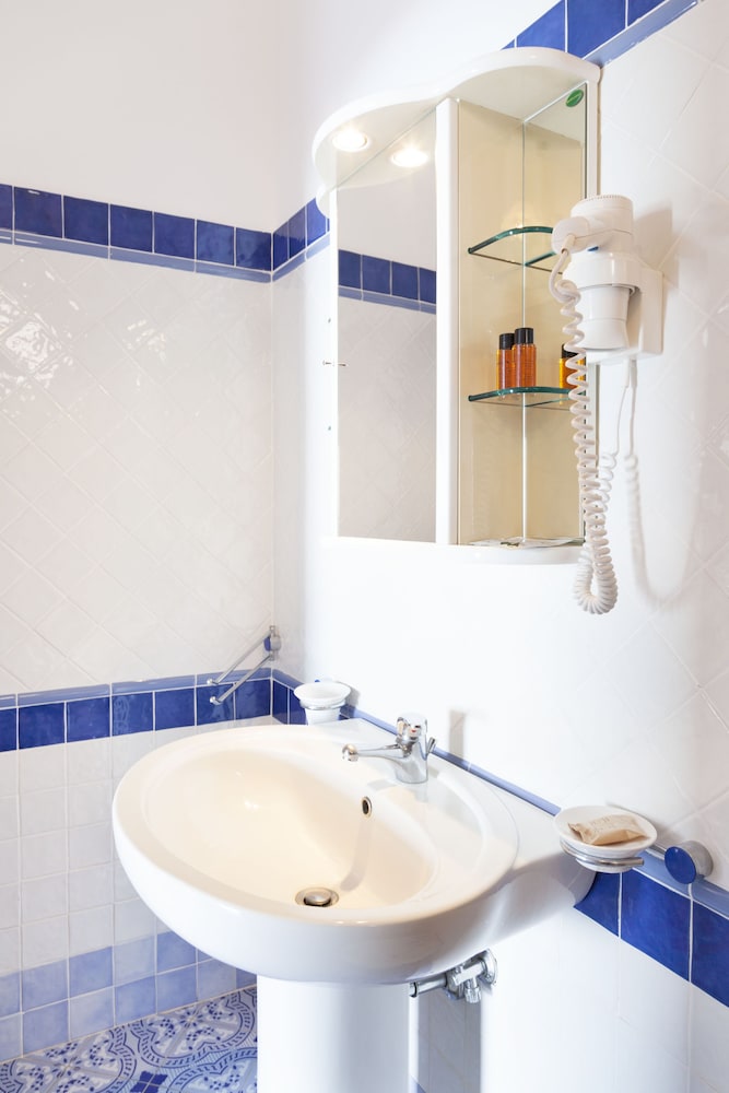 Hotel Girasole 36/39