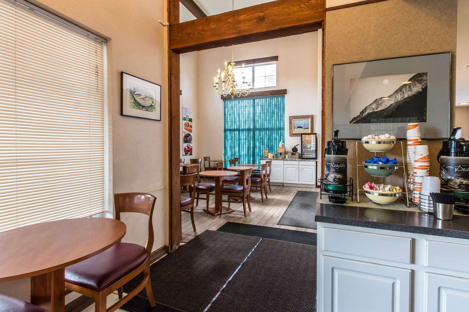 Quality Inn & Suites Silverthorne - Copper Mountain 10/21