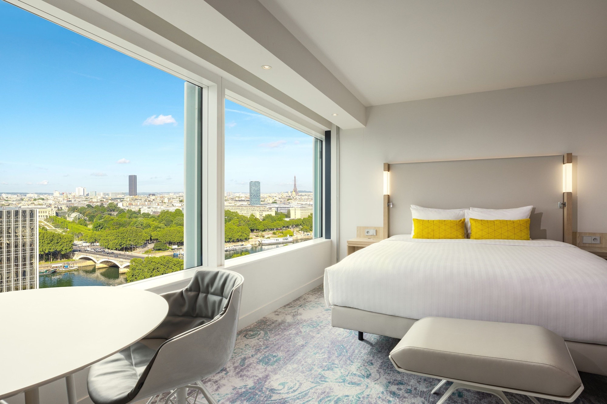 Room, King Bed, Eiffel View، Courtyard Paris Gare de Lyon 2/4