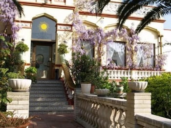 HOSTAL DEL SOL 26/28