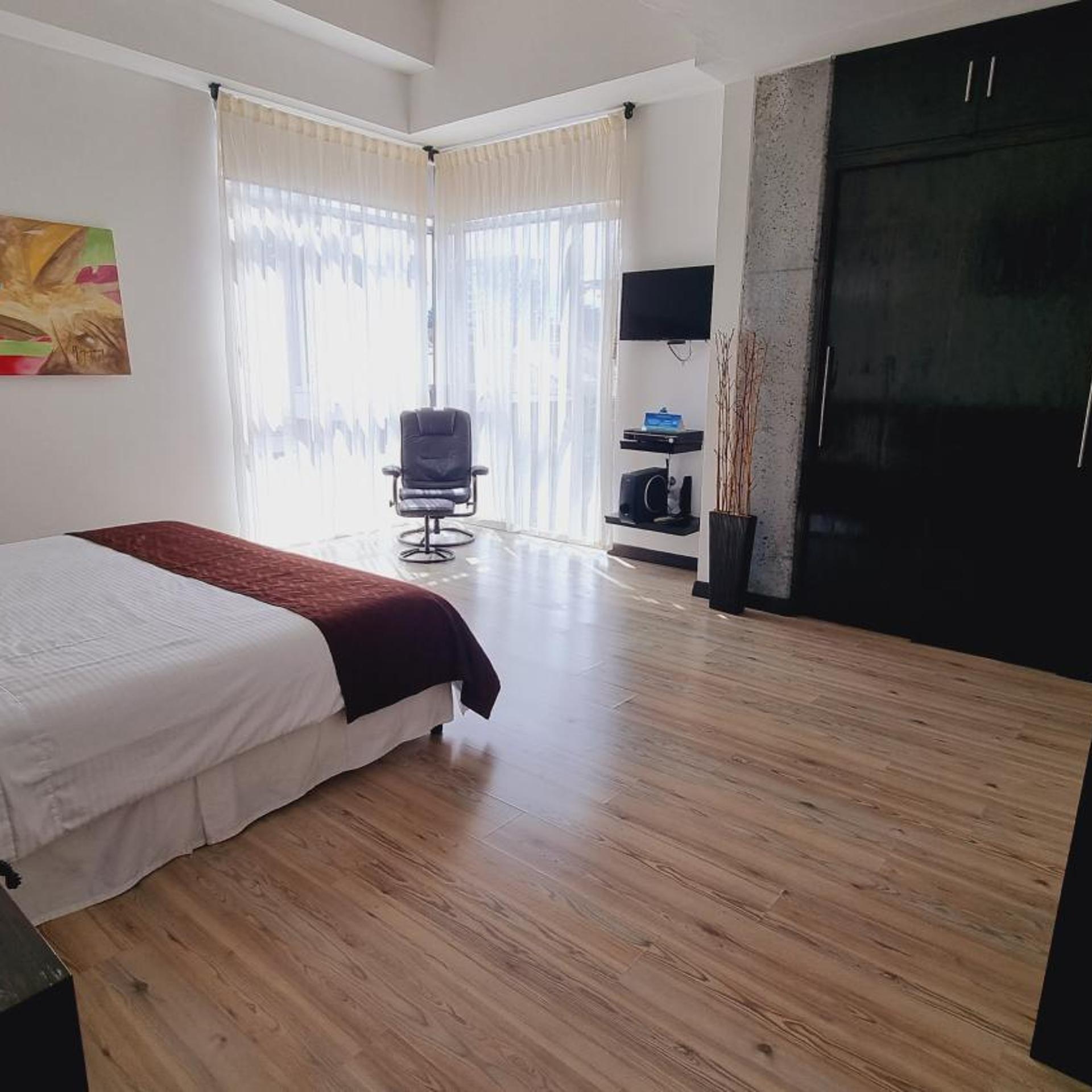 Hotel Habitat Suite 15/50