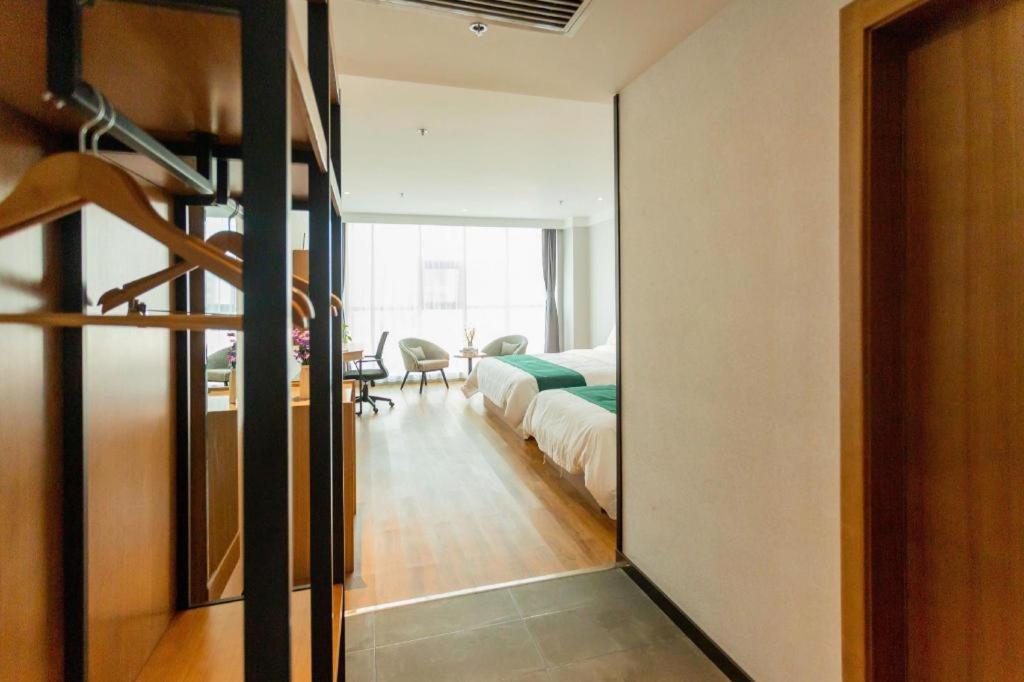 GreenTree Inn Datong High-speed Railway Station Wanda Plaza Fangte Express Hotel 48/48