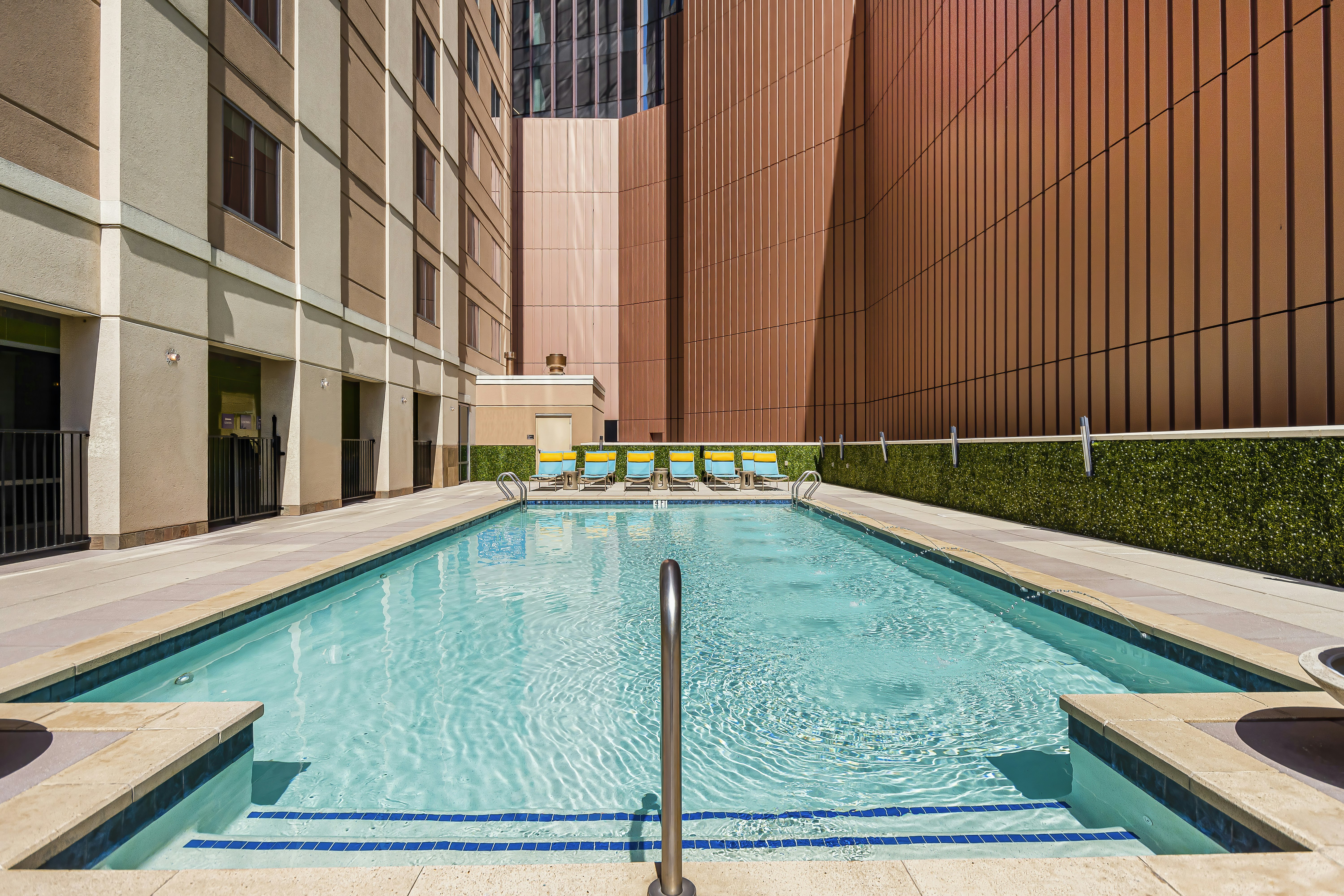 Embassy Suites by Hilton Houston Downtown 35/71