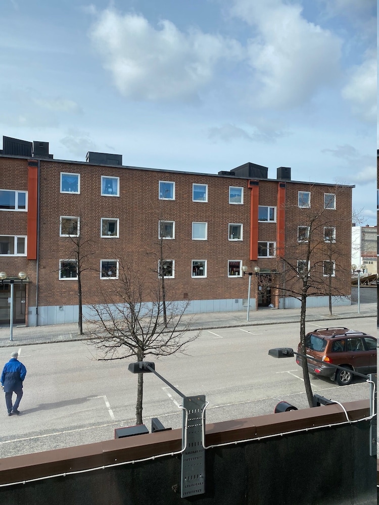 Strand City Hotell 48/50