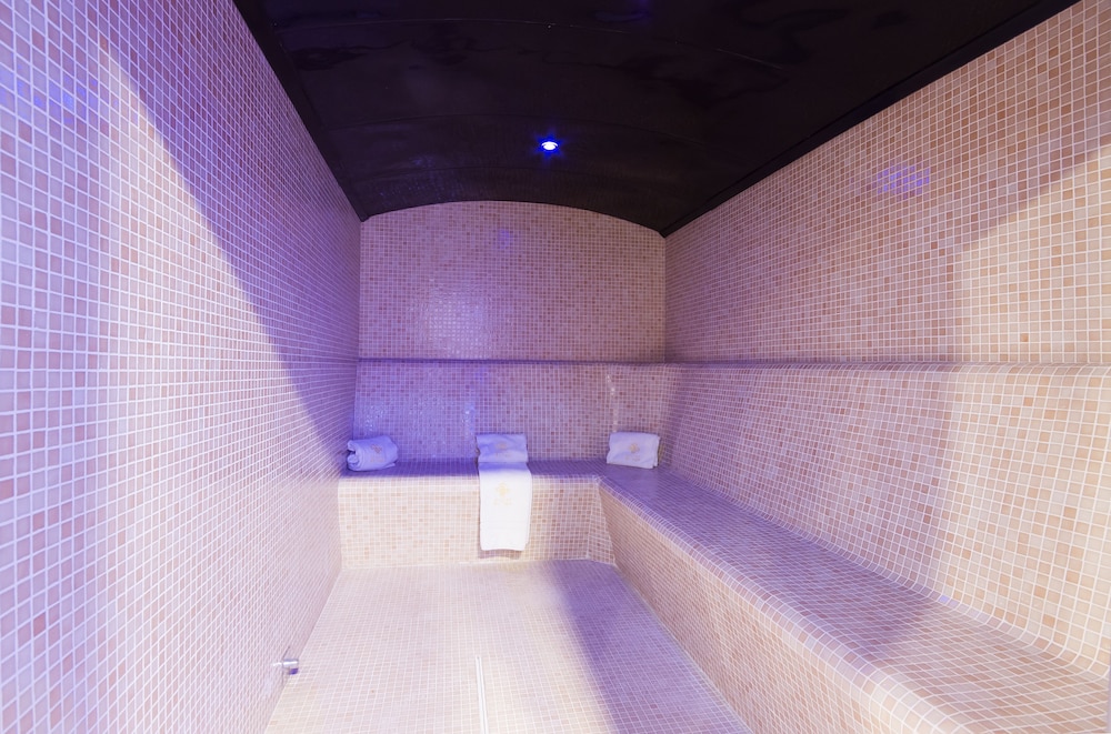Hotel El Tajo and Spa 34/65