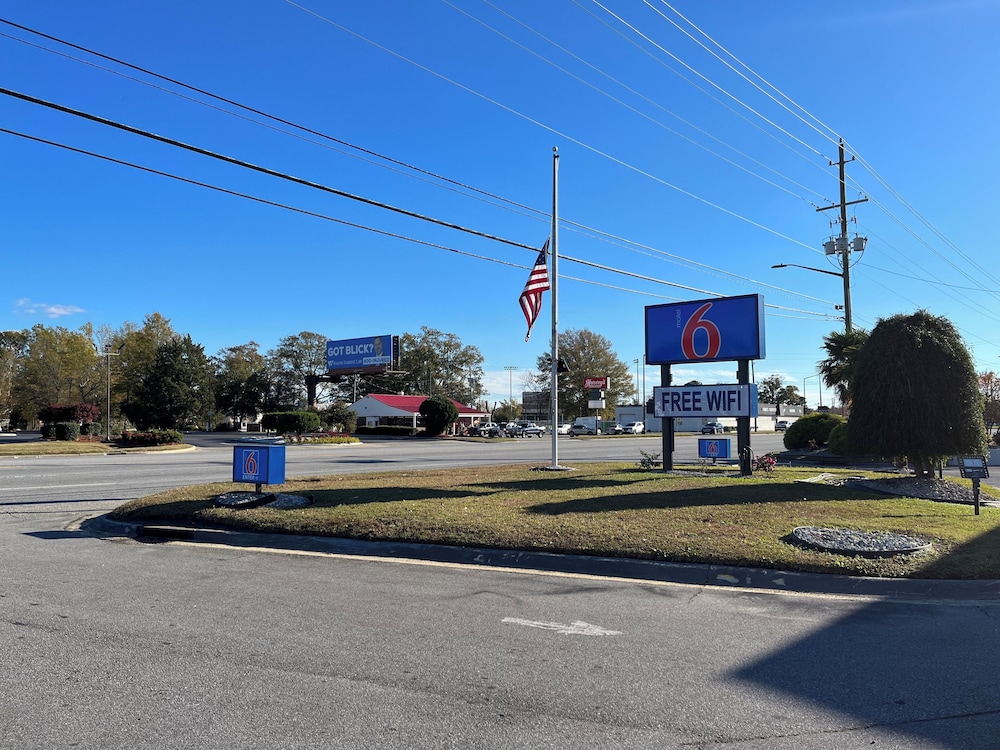 Motel6 Greenville, NC – ECU-Medical Center 37/59
