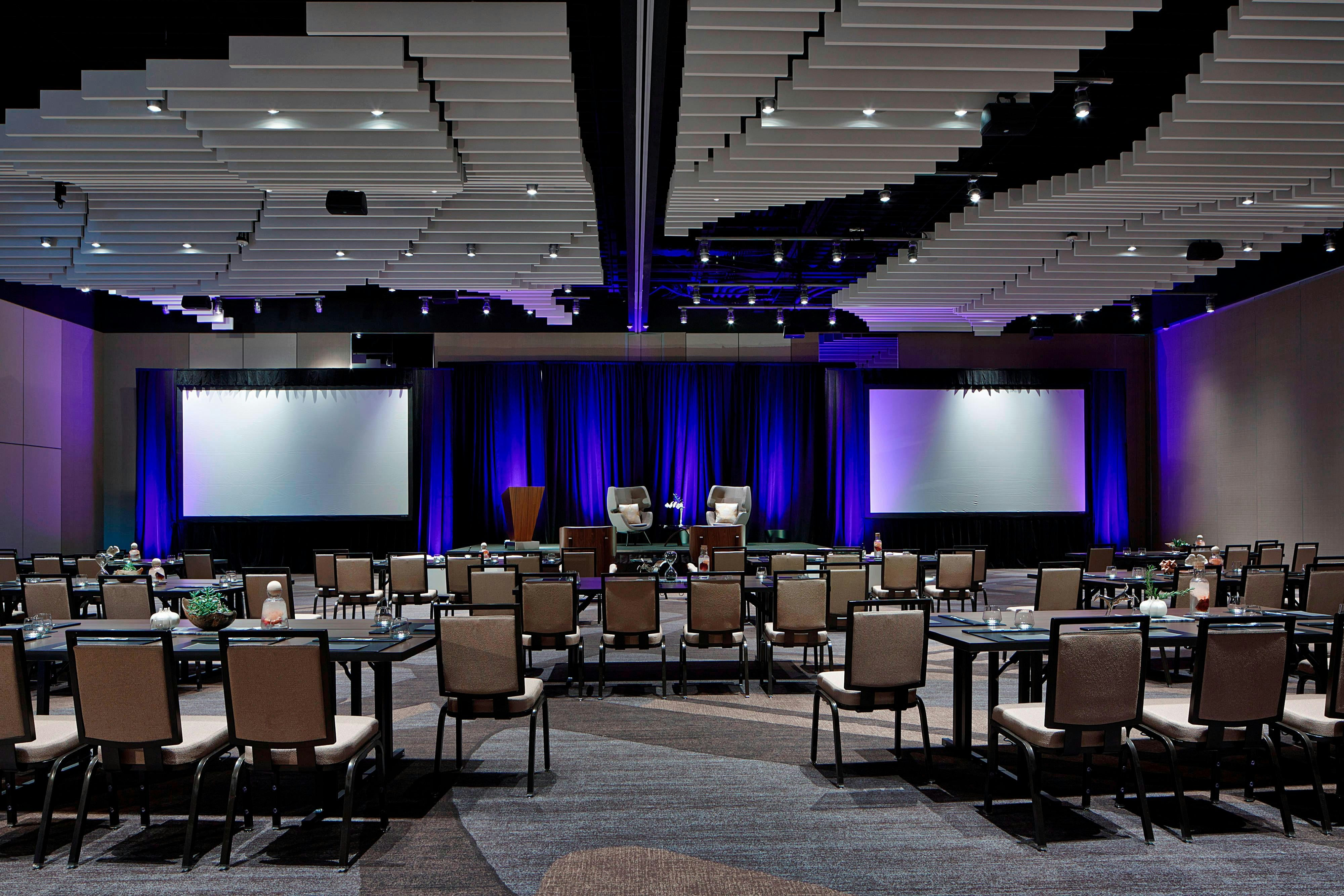 RENAISSANCE DALLAS AT PLANO LEGACY WEST HOTEL 22/29