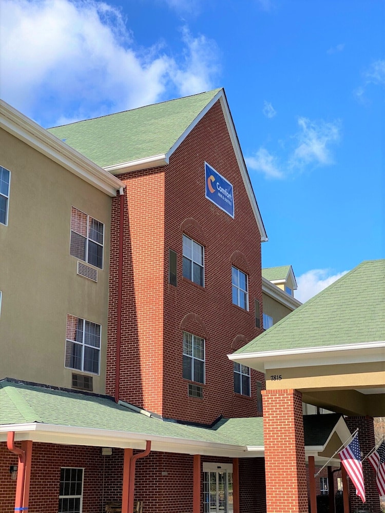 Comfort Inn & Suites Fairburn - Atlanta Southwest 3/45