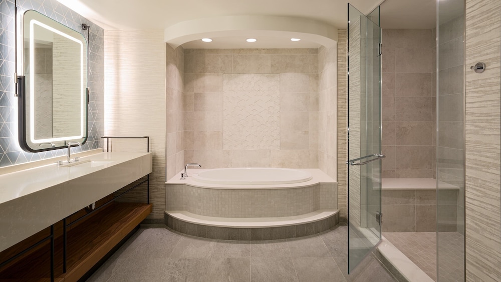 Tower, East, Suite, King Bed, Water Front، Harrahs Resort Atlantic City - A Caesars Rewards Destination 2/2