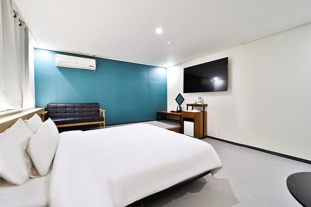 Calm Rest Hotel Busan Sasang 20/50