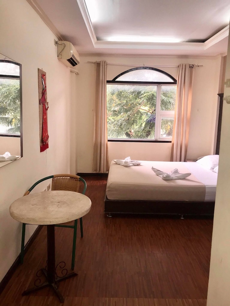 Cebu Hilltop Hotel 37/54