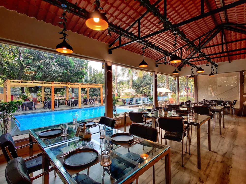 Pushp Vatika Resort & Lawns 40/60