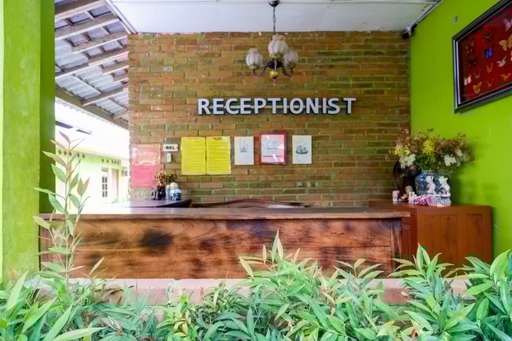 Reddoorz Jalan Parangtritis 1/56