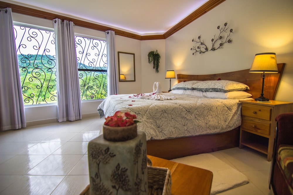 Bocawina Rainforest Resort Adventures 8/50