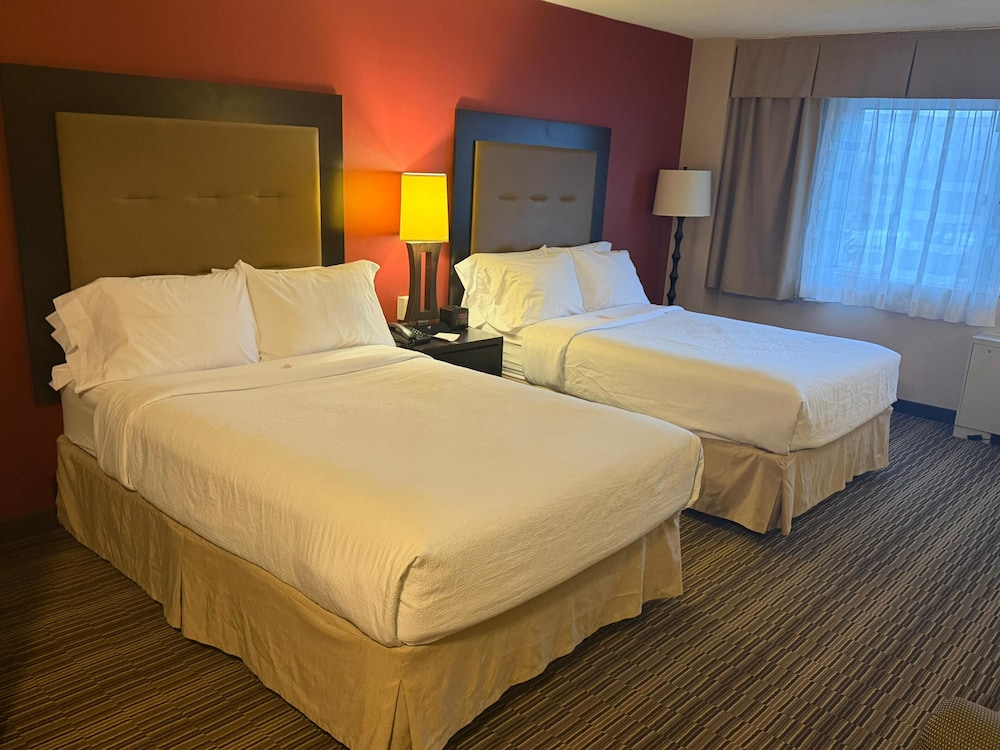Randolph Hotel Liverpool/Syracuse/Airport West, Trademark 19/63