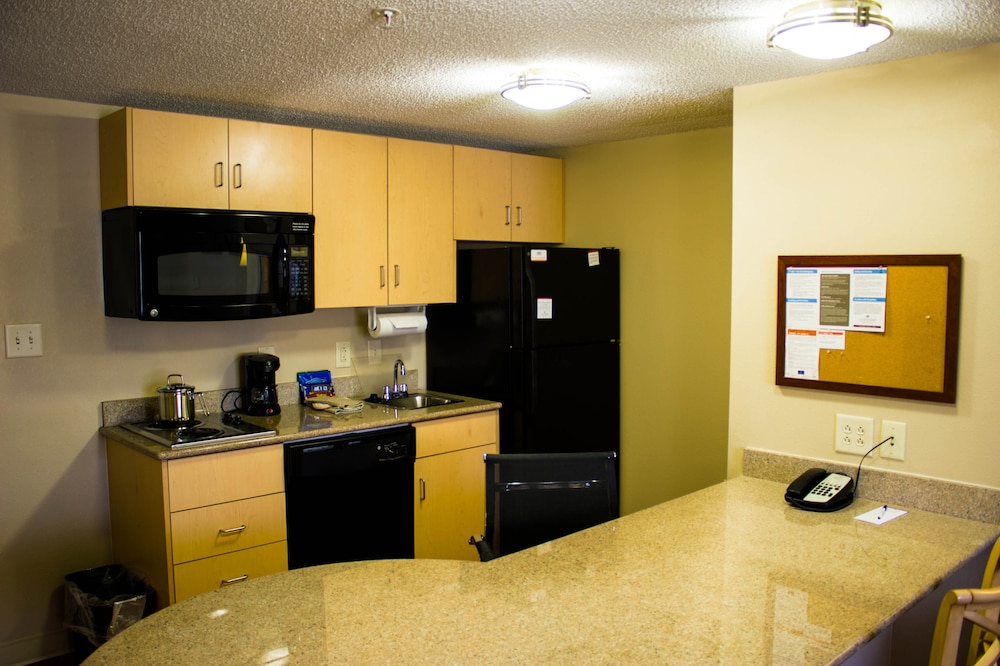 CANDLEWOOD SUITES WILSON 28/38