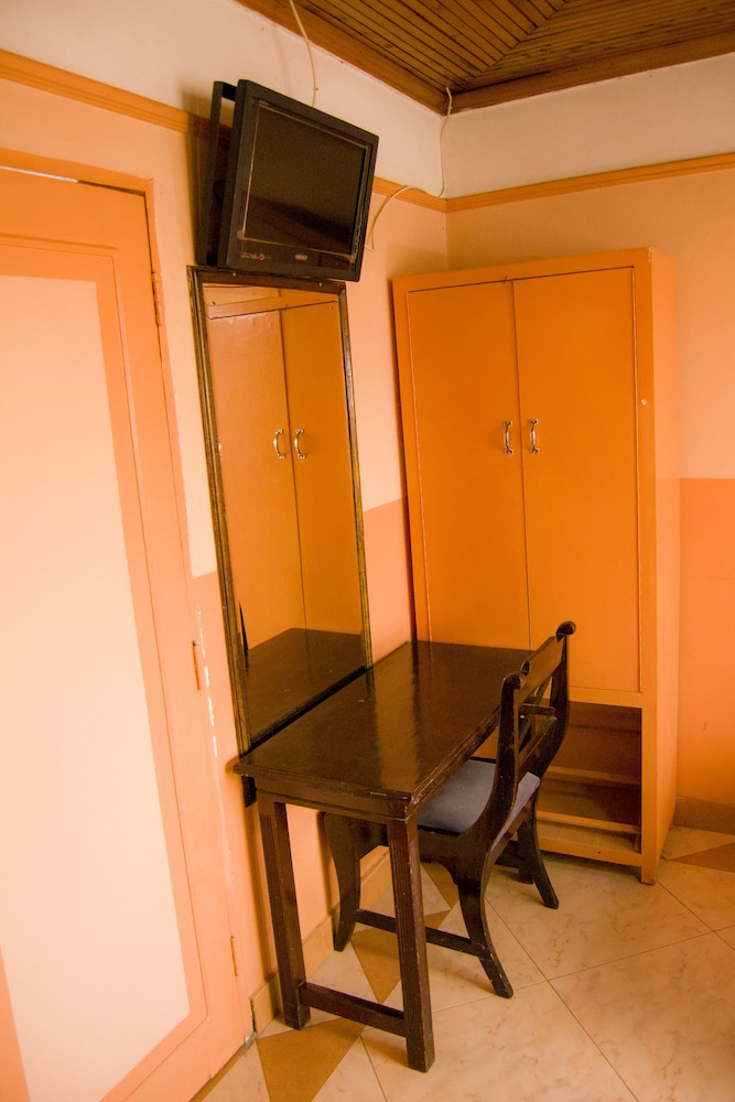 Mooreland Hotel Nairobi 24/37