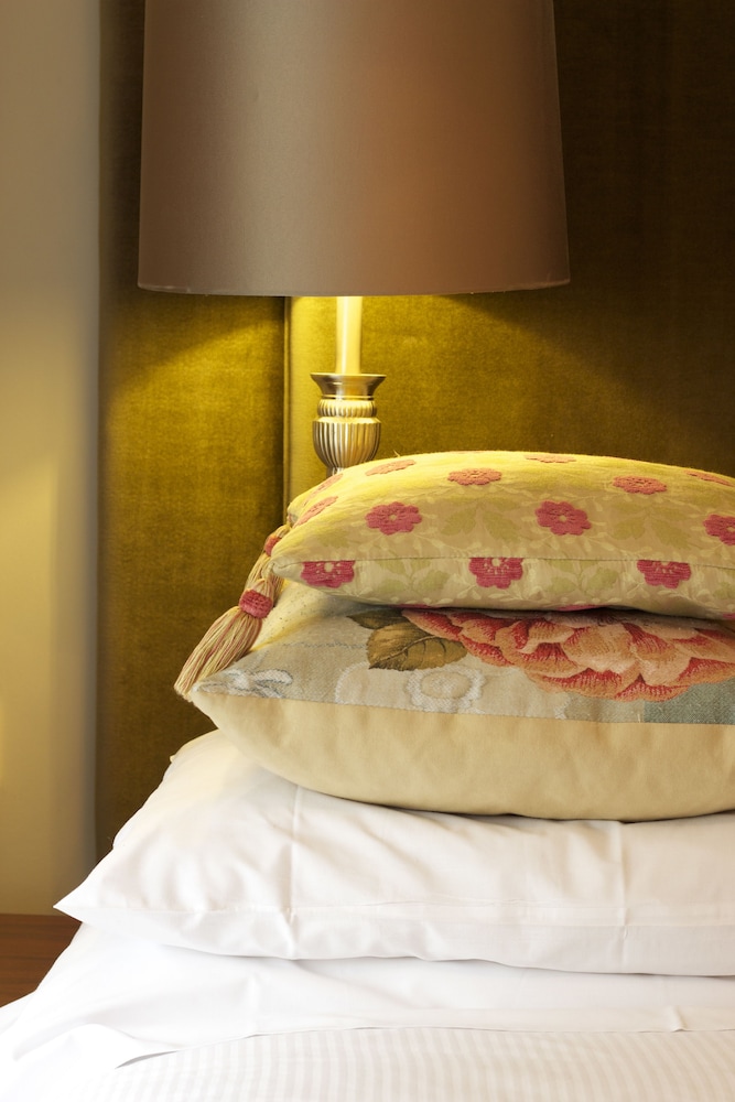 No. 1 Pery Square Hotel &amp; Spa 22/50