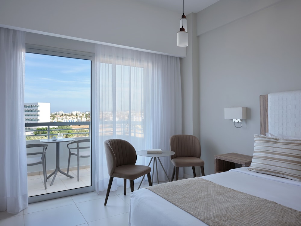Atlantica Sea Breeze - Adults Only 16/50