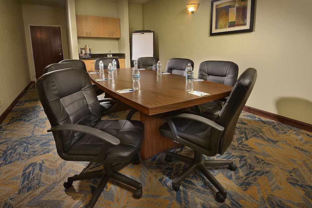 Comfort Inn Schereville, IN 36/42