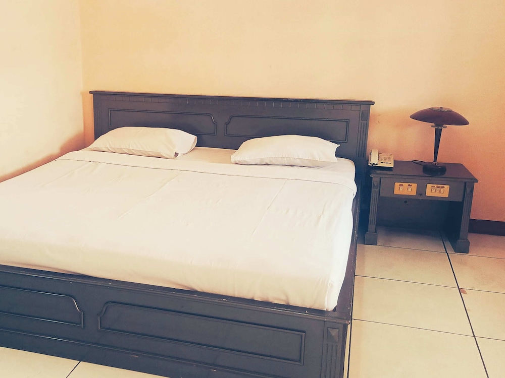 OYO 2495 Hotel Wijaya 25/50