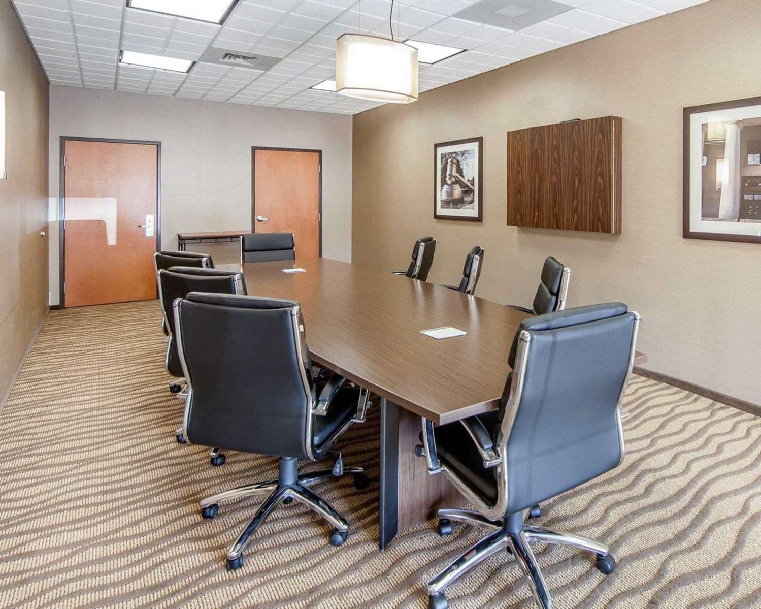 Comfort Suites Marietta Parkersburg 44/49