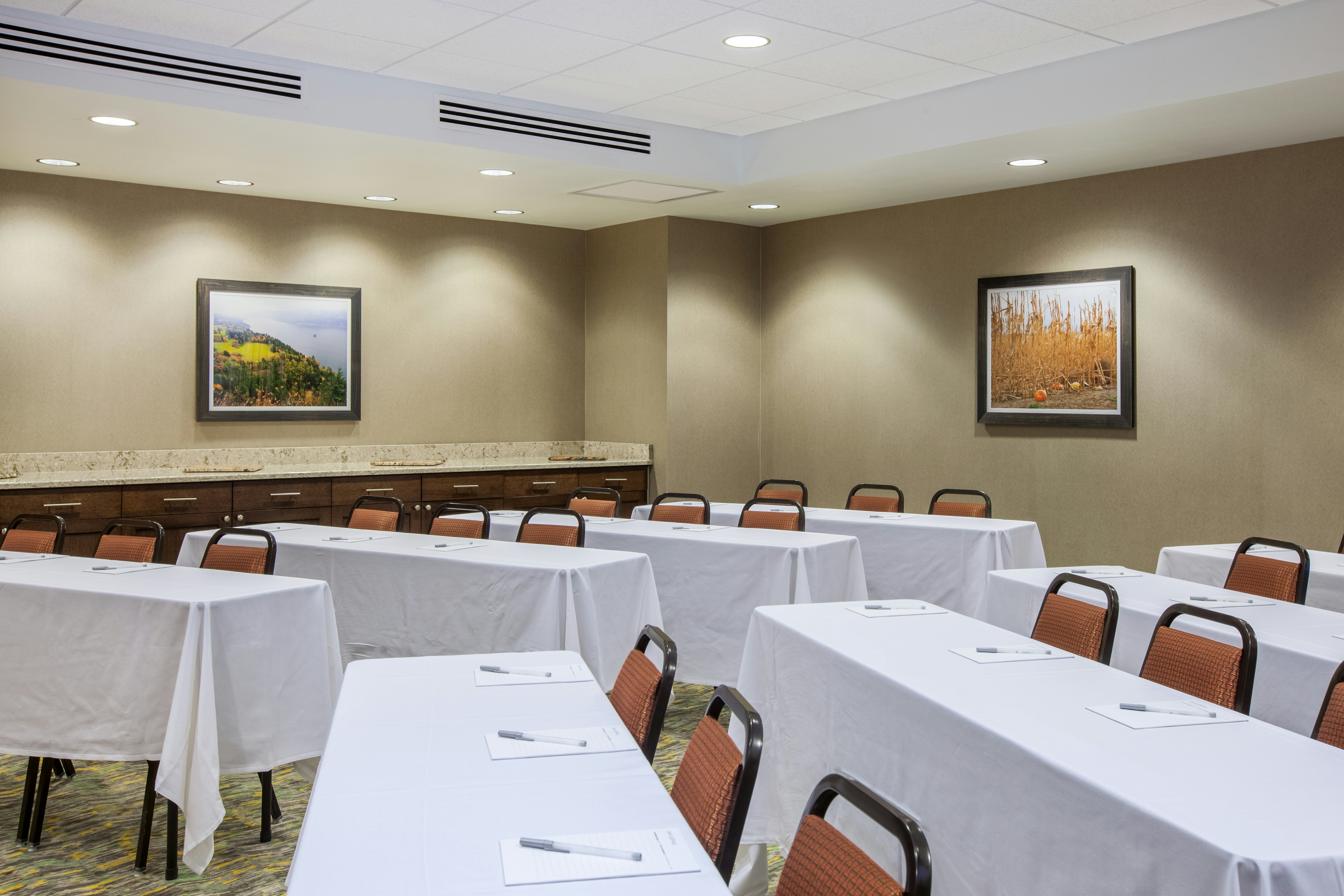 Hampton Inn & Suites Pasco/Tri-Cities 37/46