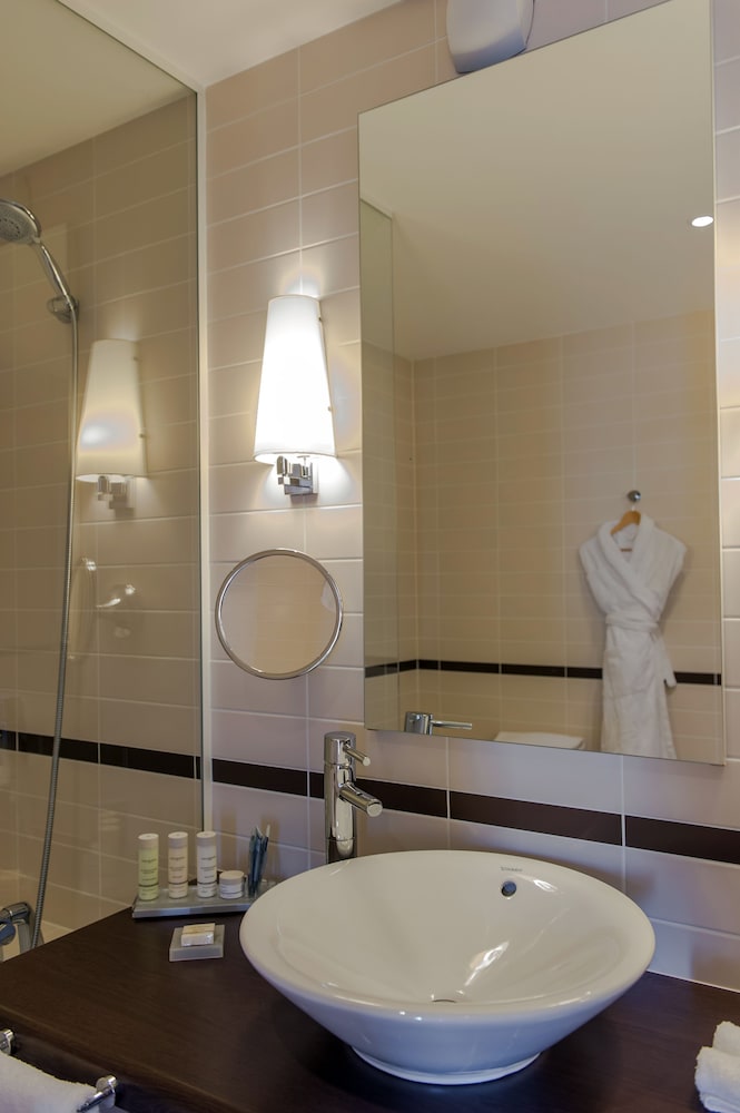 Radisson Blu Hotel Toulouse Airport Formerly Radisson Sas 16/74
