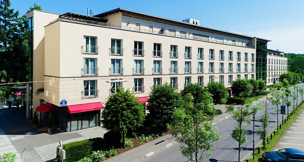Victors Residenz Saarbrucken 2/75