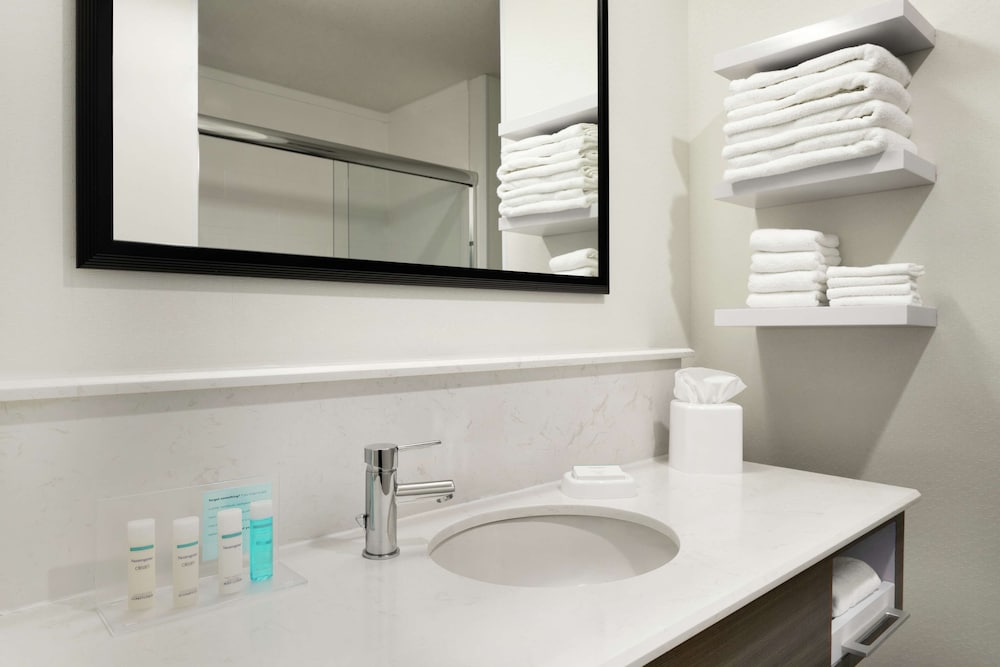 Hampton Inn & Suites St. Louis/Alton Il 14/34