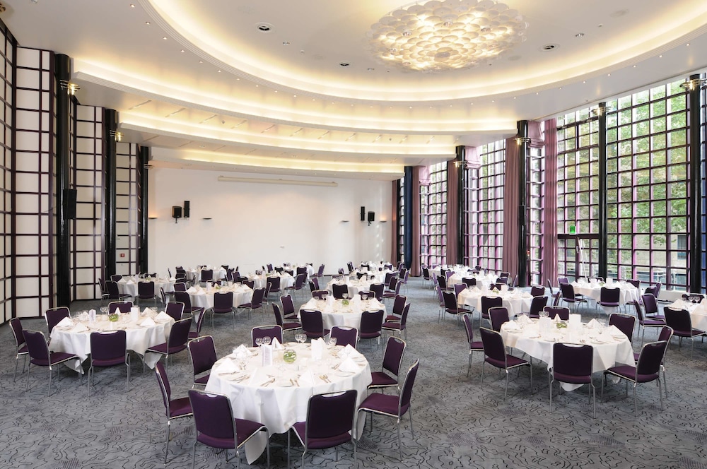 Maritim Hotel Bremen 48/68