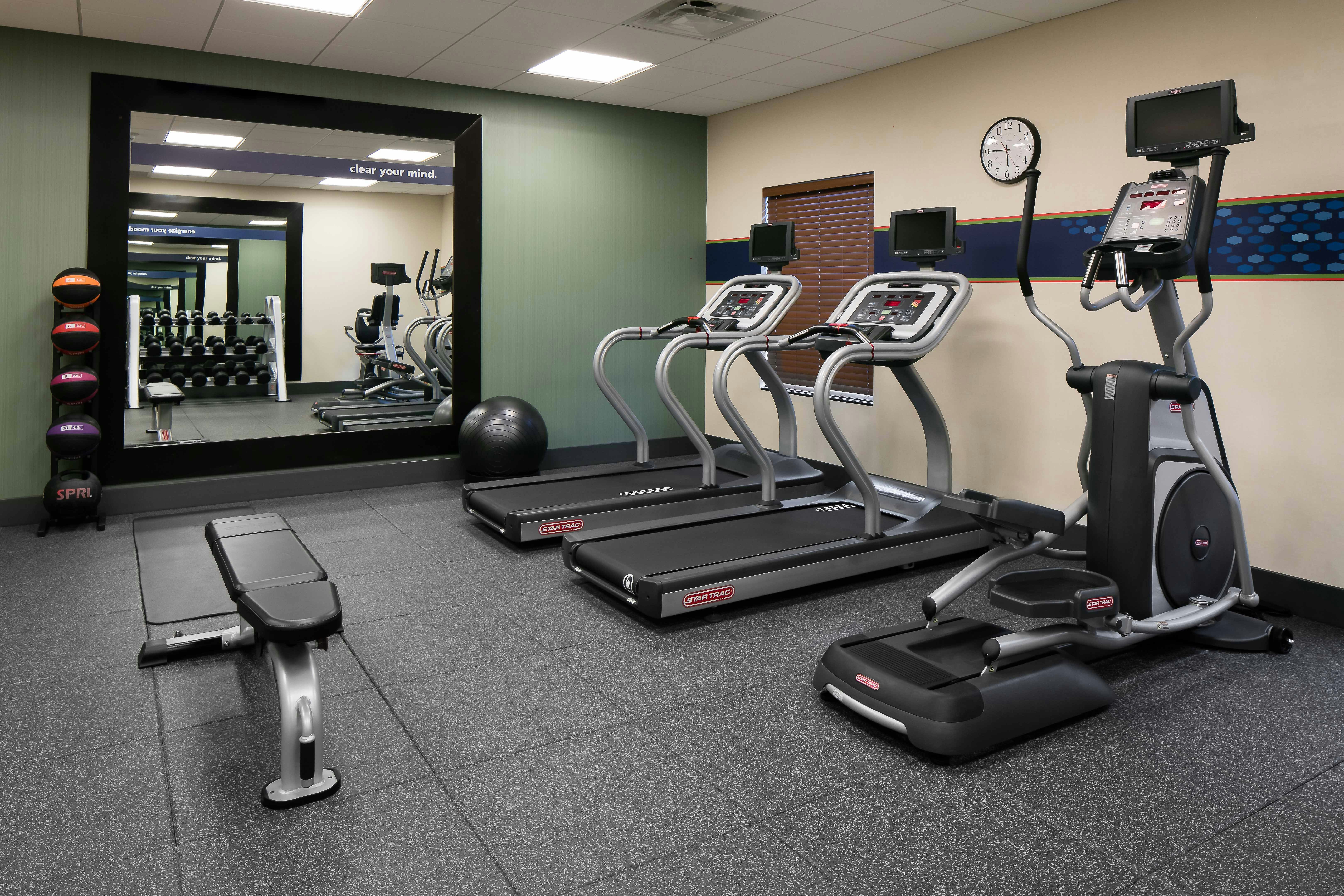 Hampton Inn And Suites Hudson Wi 20/38