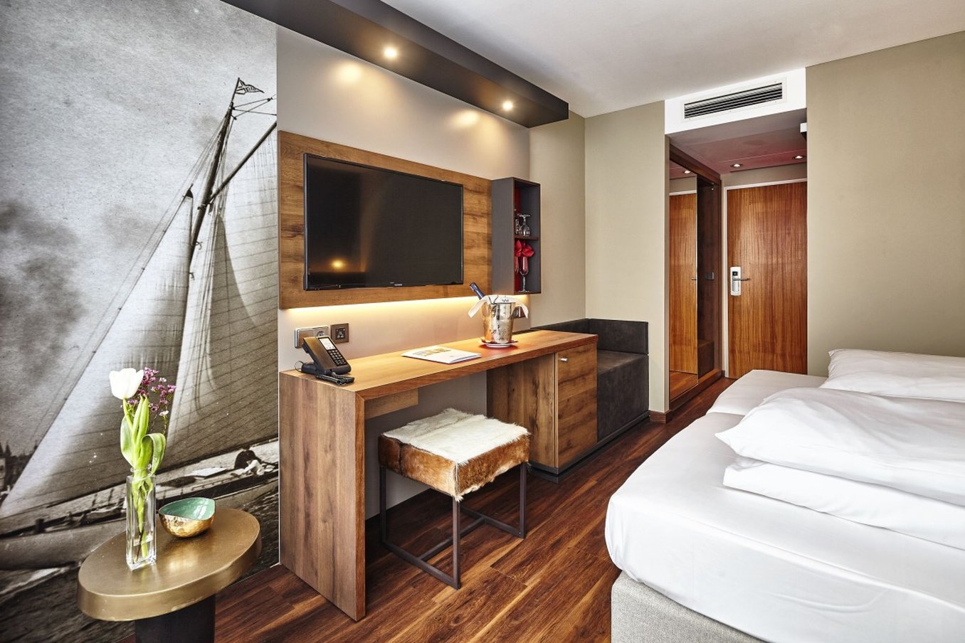 HOTEL CITY KRONE 30/66
