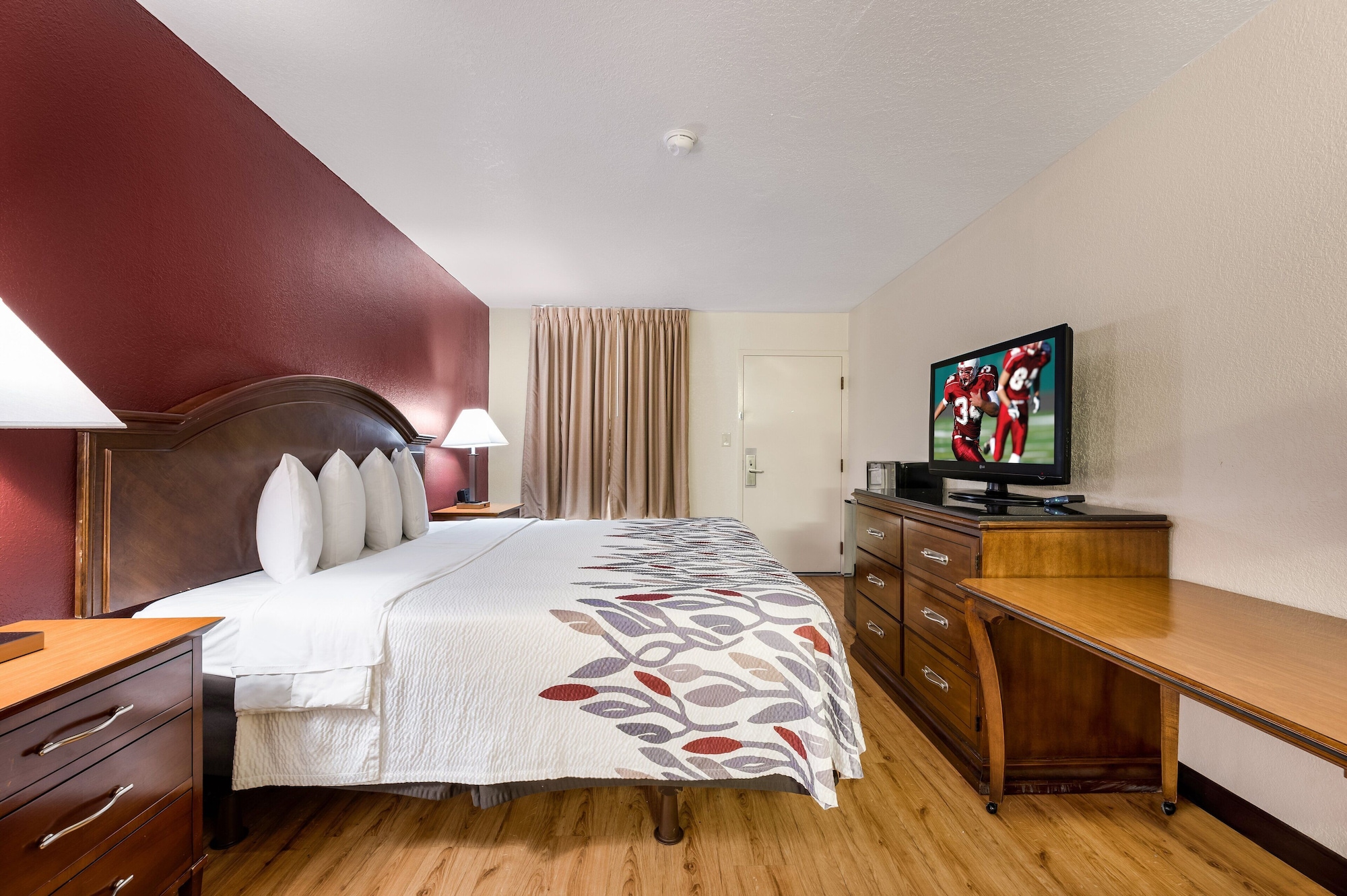 Renovated, Deluxe, Double Bed, Accessible