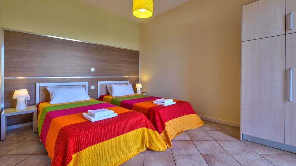 1 BEDROOM, APARTMENT