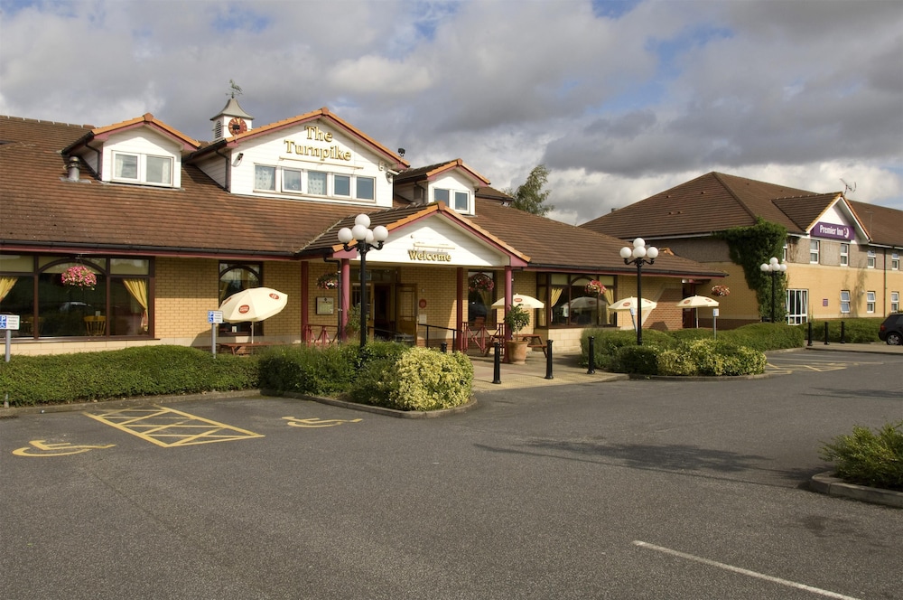 Premier Inn Pontefract North in Knottingley