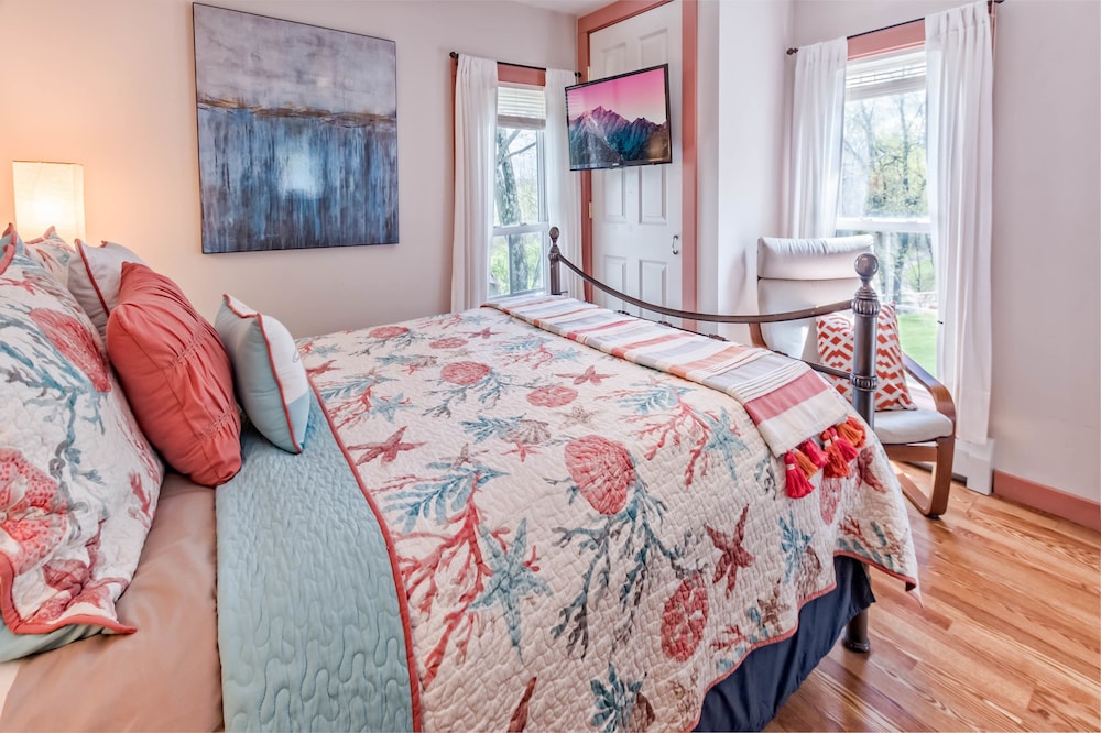 Moonshadow Bed and Breakfast 18/69