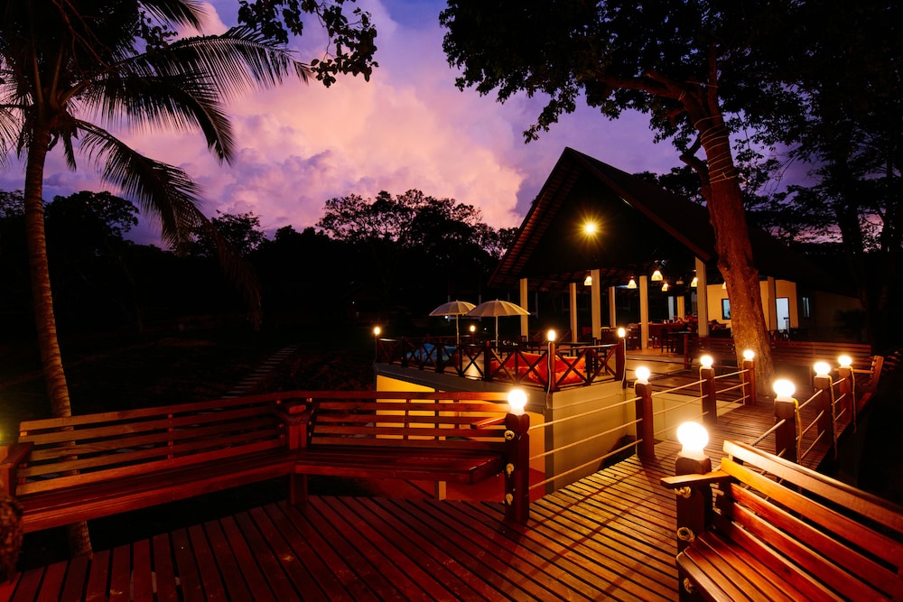 Phayamas Private Beach Resort 55/59