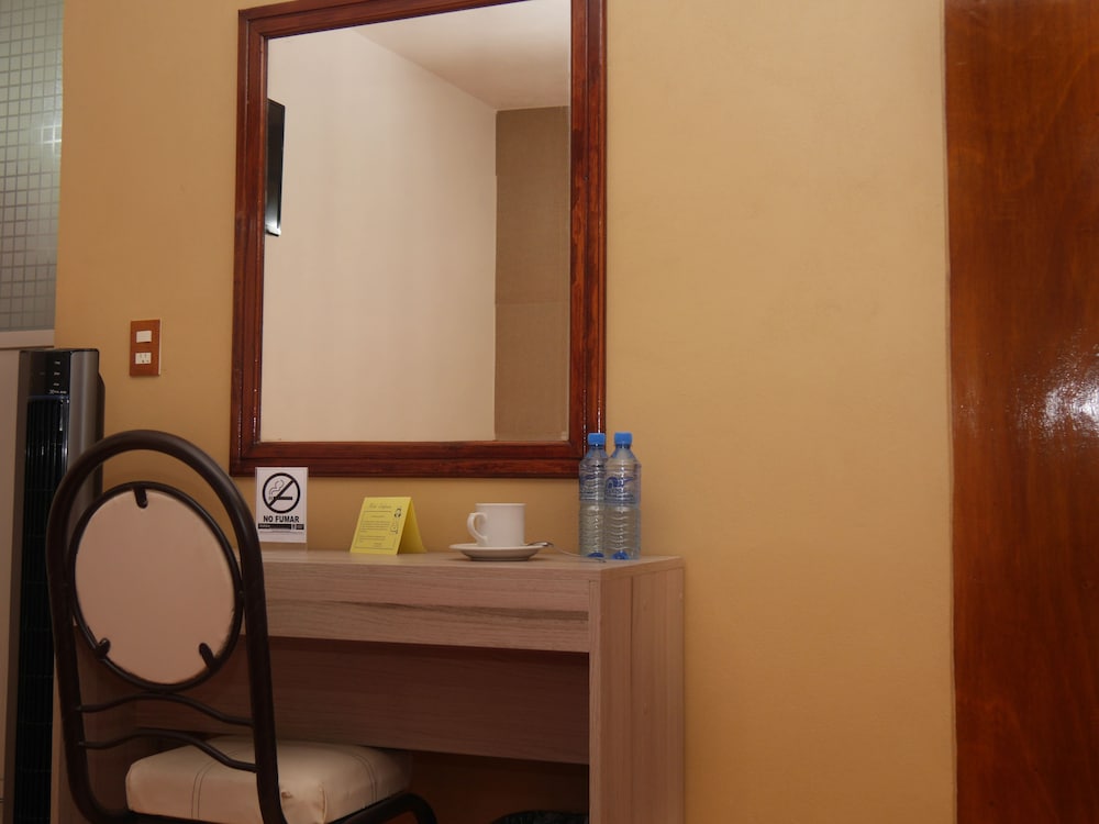 Hotel Estefania 43/45