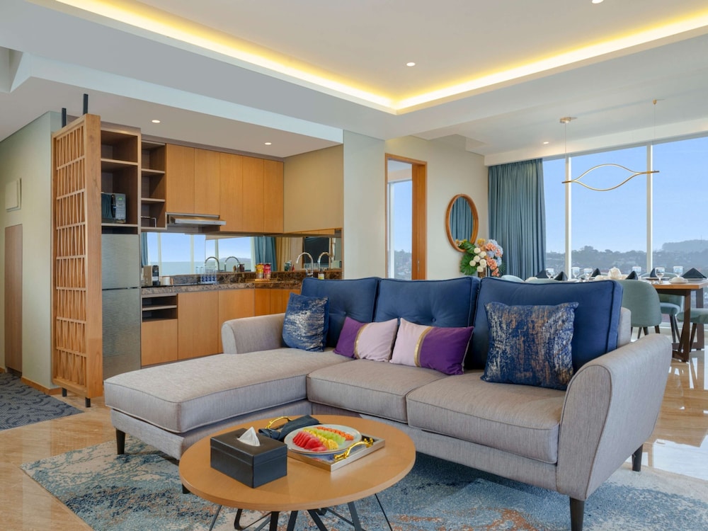 Golden Tulip Springhill Lampung 28/50