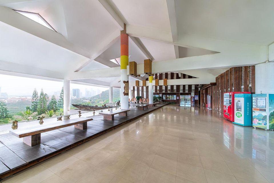 Evergreen Resort Hotel 27/32