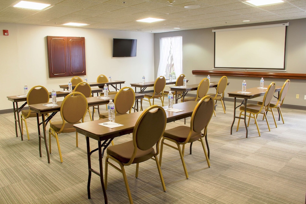 Hampton Inn Danville, KY 42/47