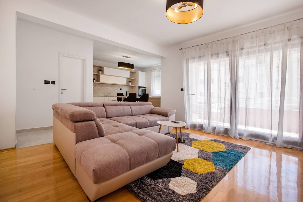 Villa M 27/50
