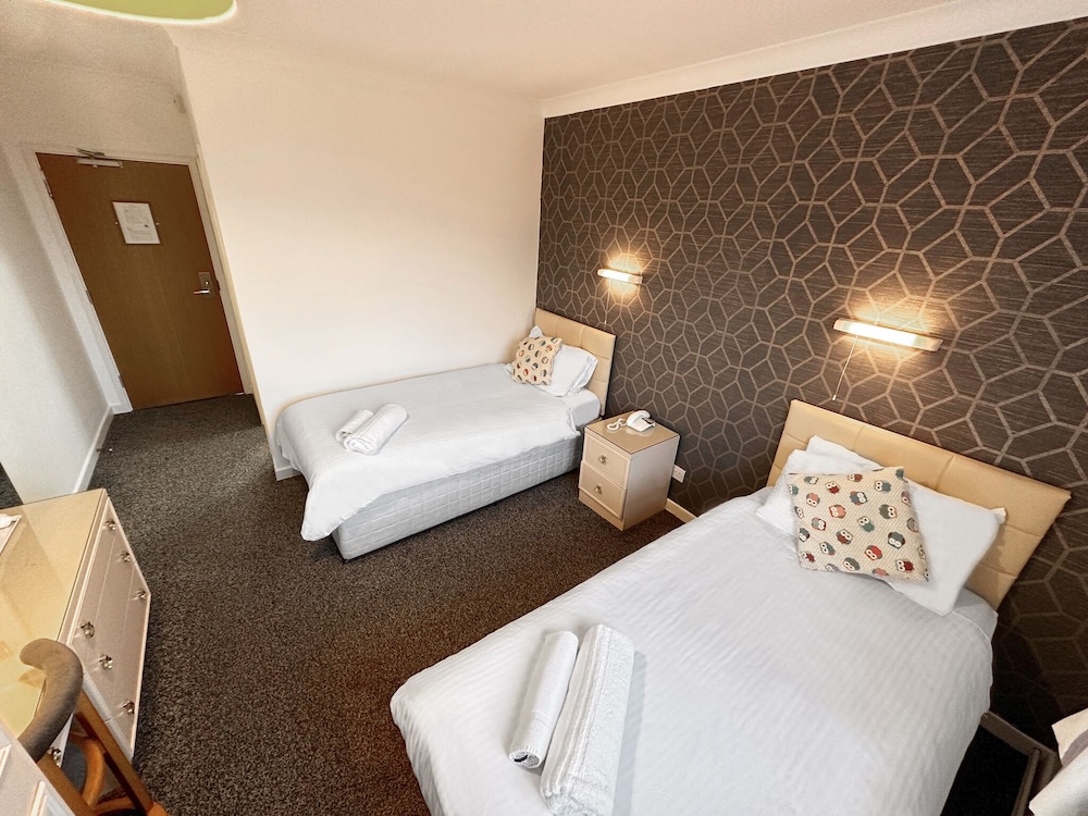 Pine Lodge Hotel & Restaurant Mansfield 8/48