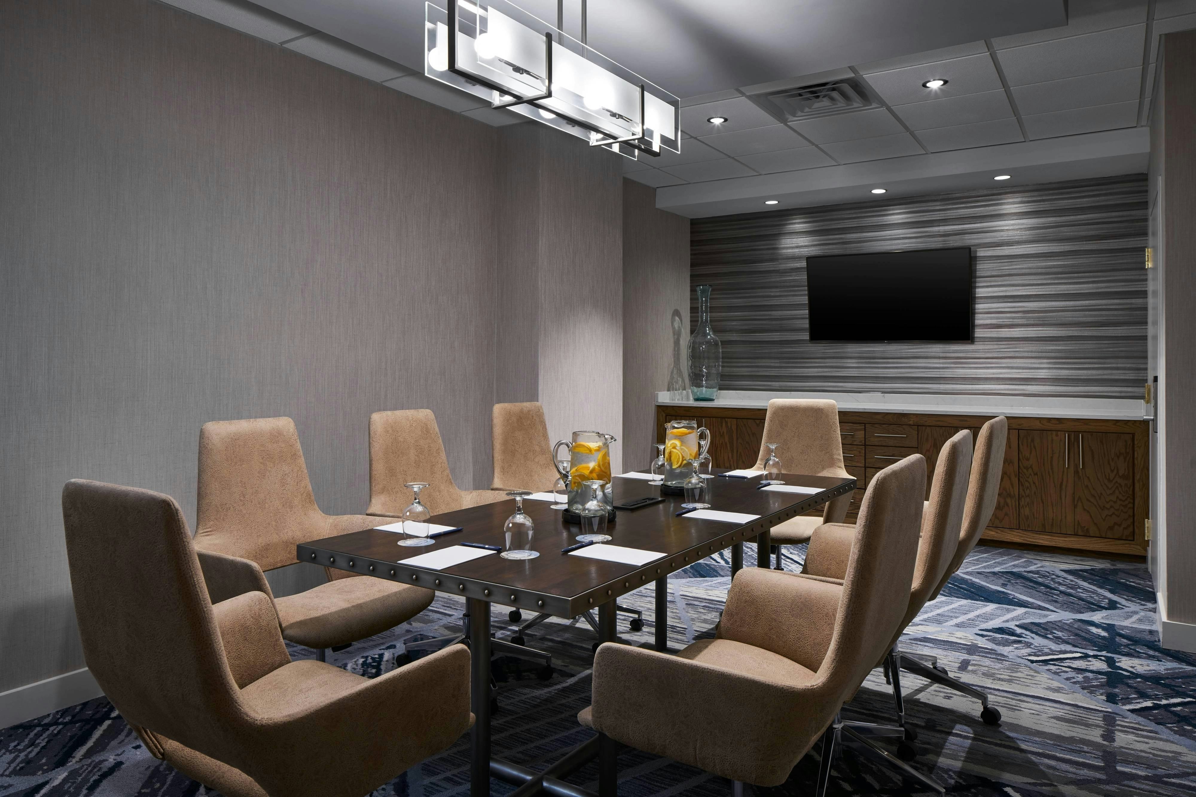 Delta Hotels by Marriott Norfolk Airport 25/31