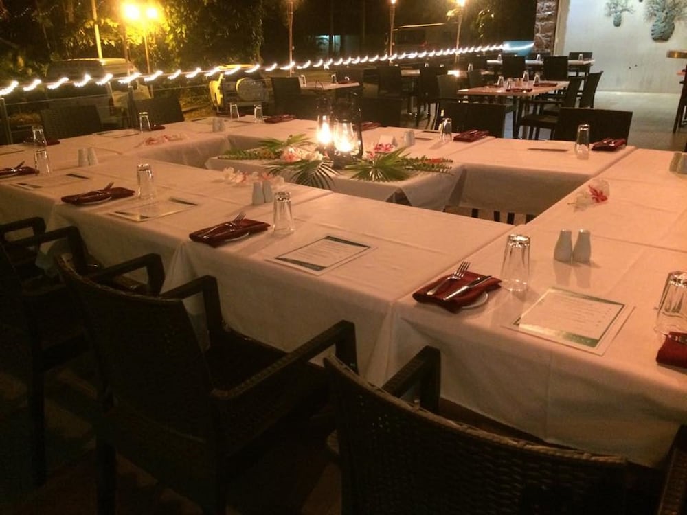 KUNUNURRA COUNTRY CLUB RESORT 25/35