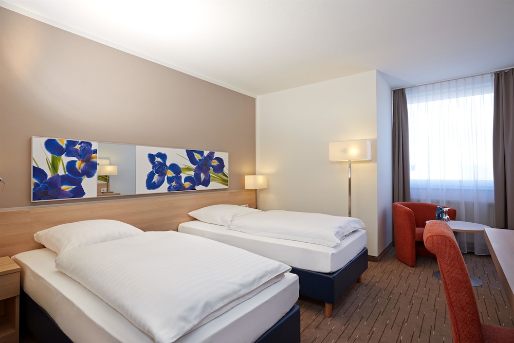 H+ HOTEL WIESBADEN NIEDERNHAUSEN 9/66